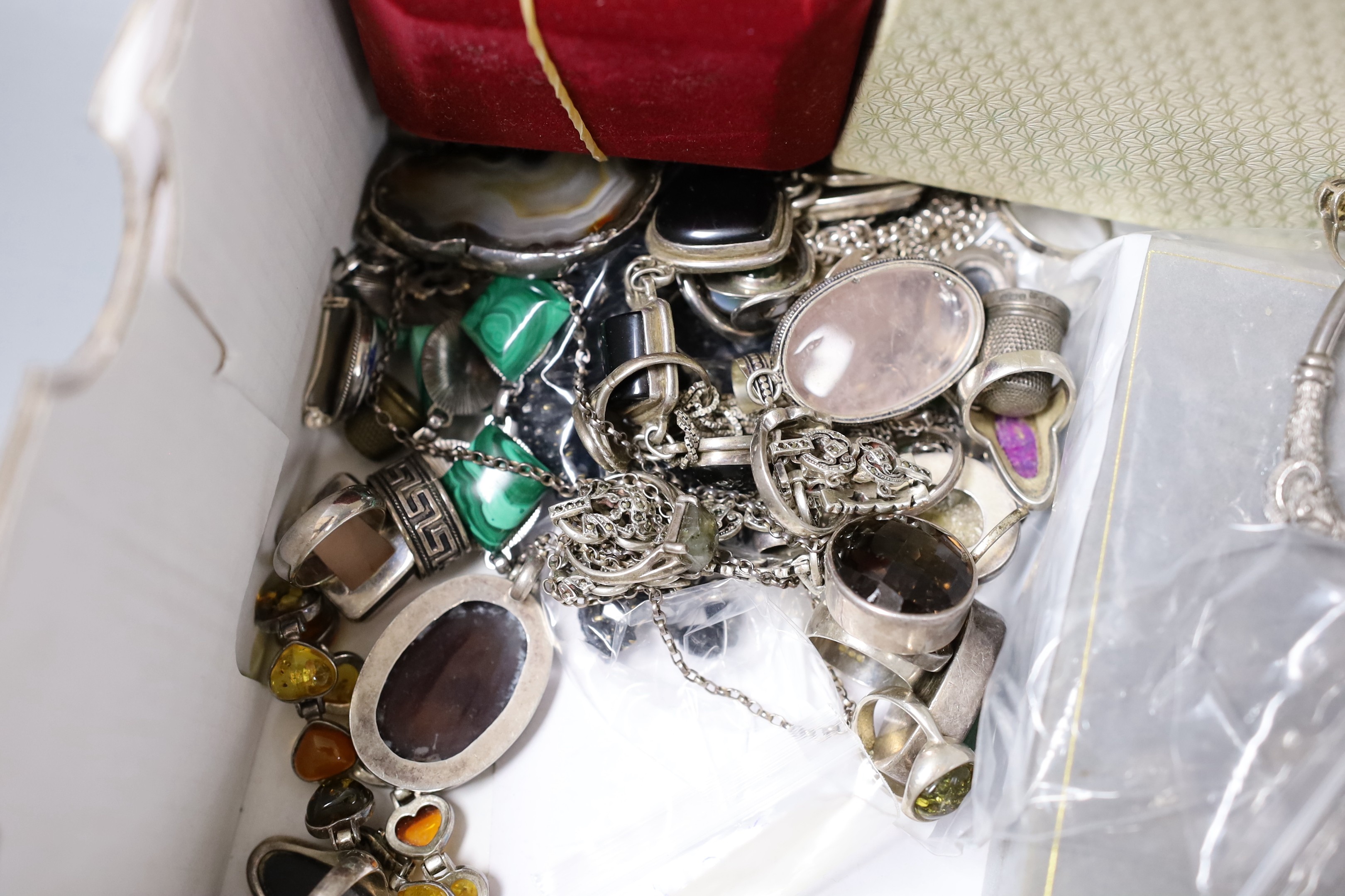 Assorted costume jewellery etc, including a silver mounted ruby glass scent bottle.
